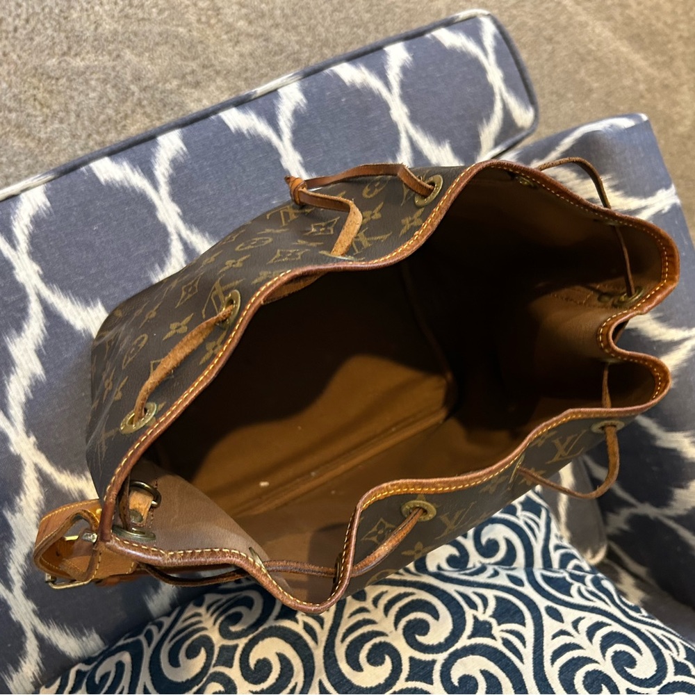 Louis Vuitton Brown Monogram Messenger Bag - Picture 4 of 5